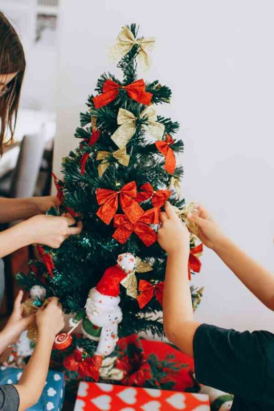 When You Should Really Take Down the Christmas Tree 5 when to take down the christmas tree when to take down the christmas tree