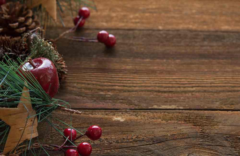 The Exact Day Most People Take Down Their Christmas Decorations (You’ll Be Surprised) 10 take down christmas decorations take down christmas decorations