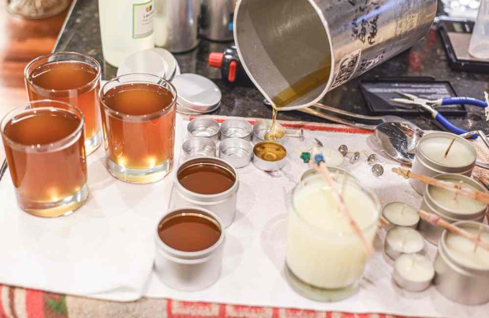 How to Make Homemade Scented Candles in 6 Easy Steps! 8 How to Make Homemade Scented Candles How to Make Homemade Scented Candles