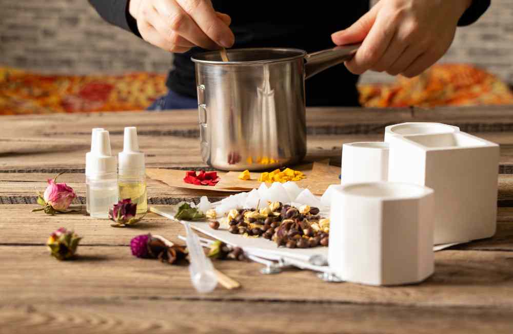 How to Make Homemade Scented Candles in 6 Easy Steps! 5 How to Make Homemade Scented Candles How to Make Homemade Scented Candles